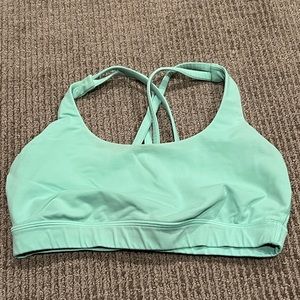 EXCELLENT CONDITION LULULEMON Wild Mint Energy Bra size 6